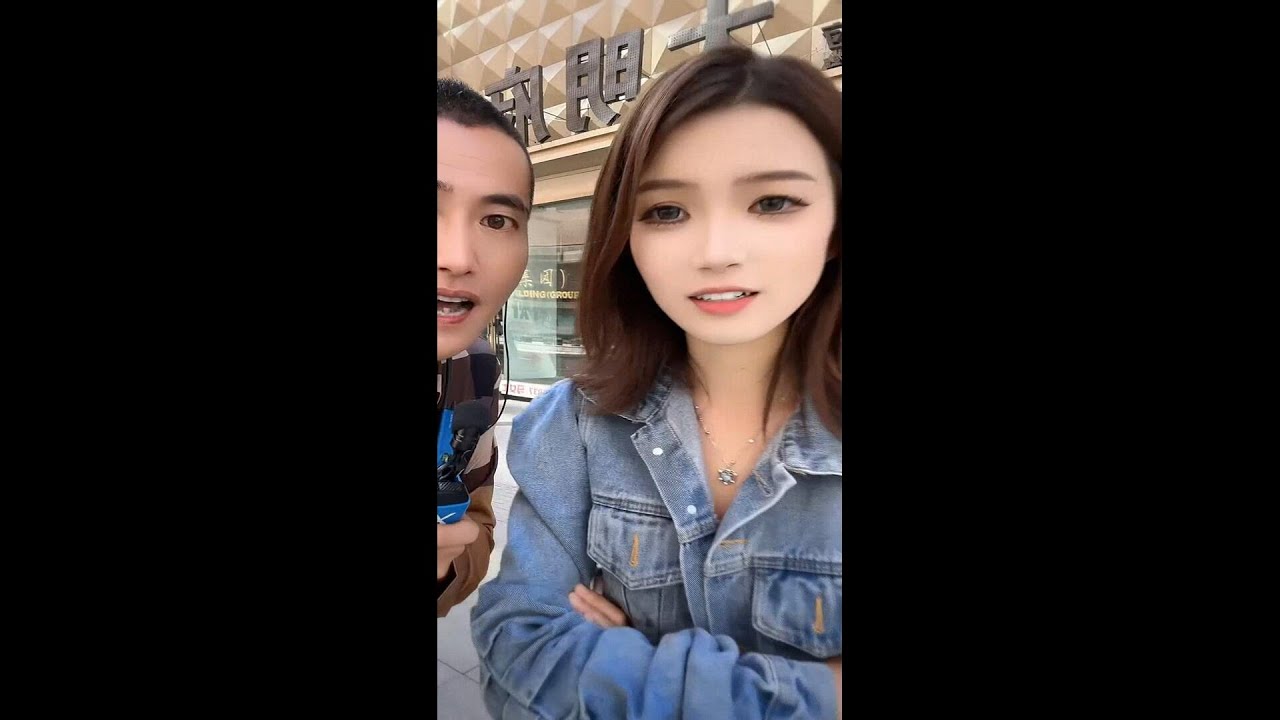 这老妹也太瘦了，把该长大的地方都瘦没了。