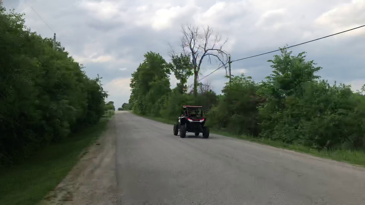 Rzr turbo with stage 3 tune flyby at 99 mph , couldn’t make the 100 mark