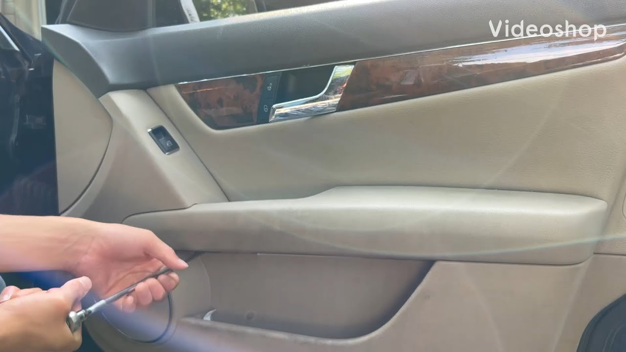 Mercedes Benz C300 2010 Broken Door handle repair