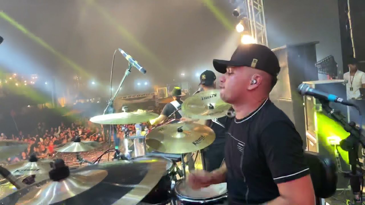 TOMA TOMA VAPO VAPO - Zé Felipe - Mc Danny - Pingo Batera - Tocando com WALLAS ARRAIS