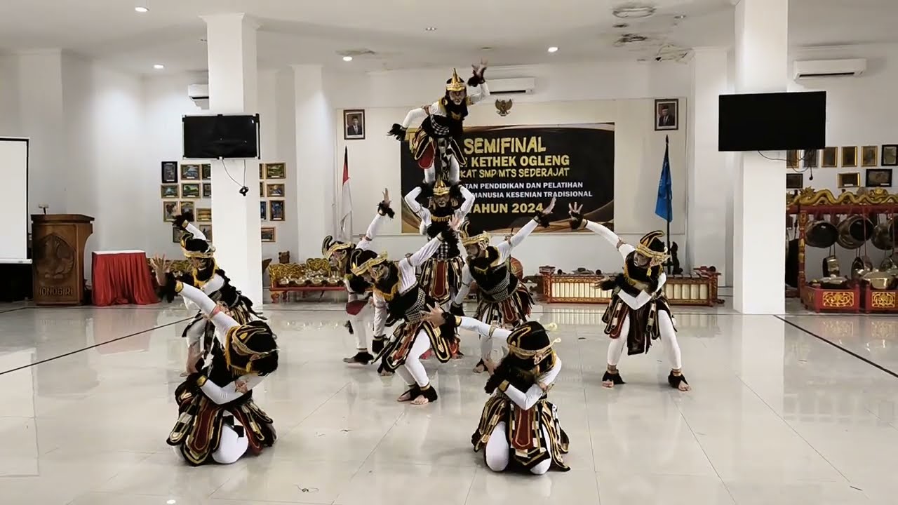 TARI KETHEK OGLENG - SMP Negeri 1 Purwantoro Kabupaten Wonogiri
