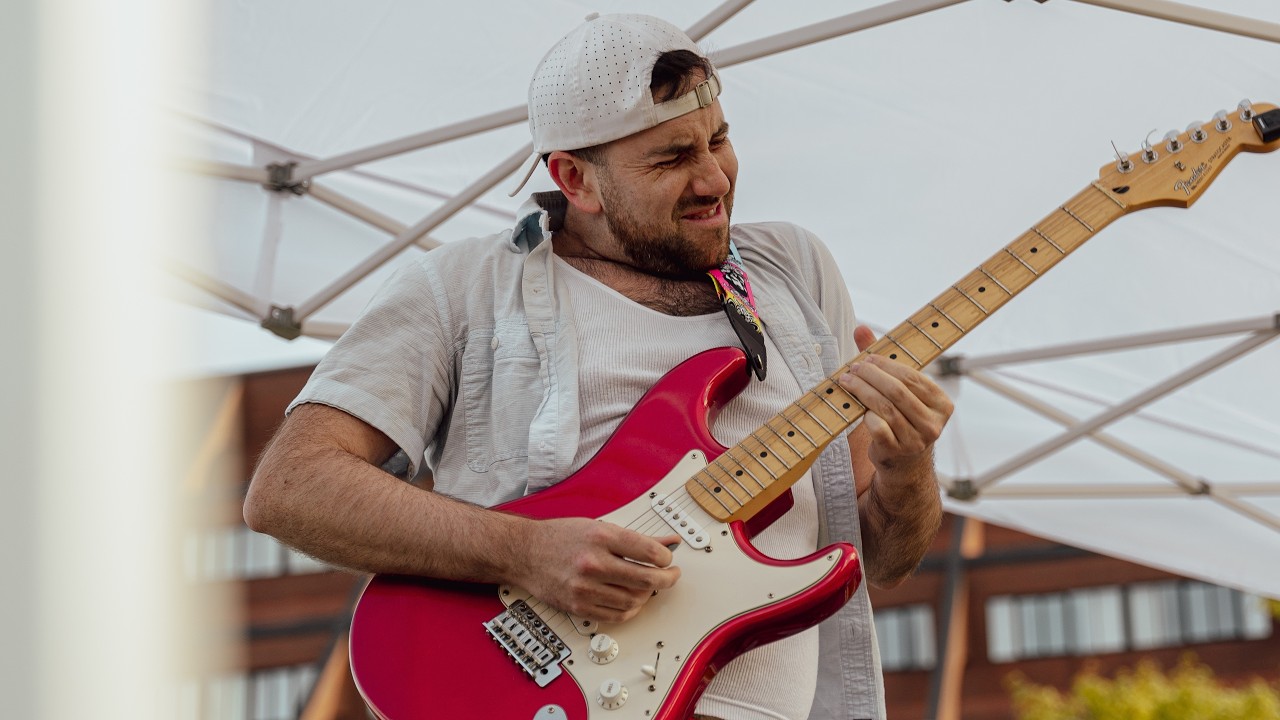 James McCarthy - Good Love Is On The Way (Live at the Boston Arts Festival, John Mayer Cover)