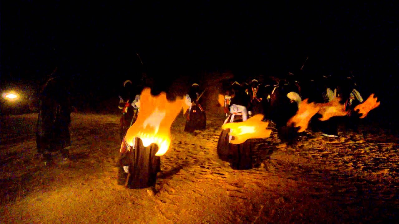 Troupe TAKASSIT de Djanet (1)
