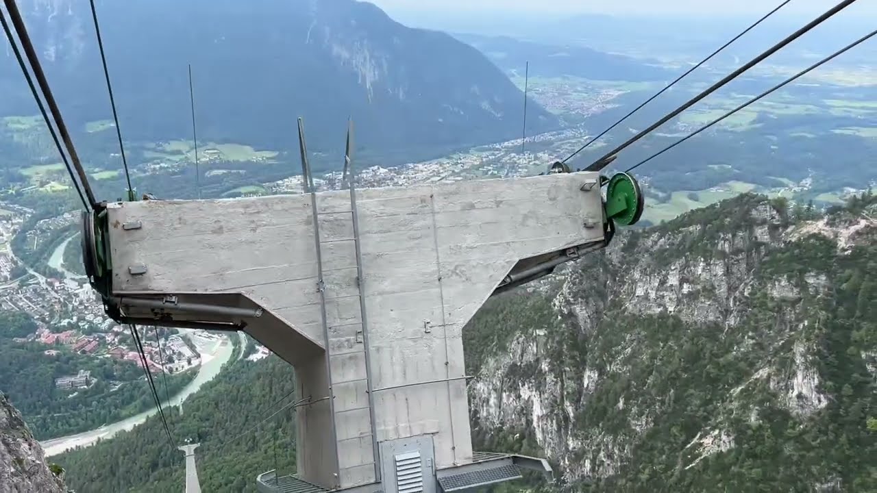 Predigtstuhlbahn Bad Reichenhall 2024 - zu sehen Bergfahrt Gipfel Talfahrt