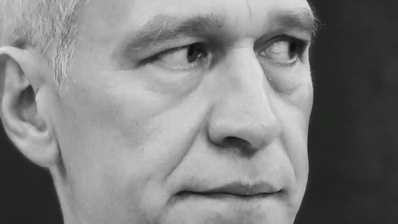 Trailer spektaklu BLIŻEJ Patricka Marbera | Teatr 6.piętro