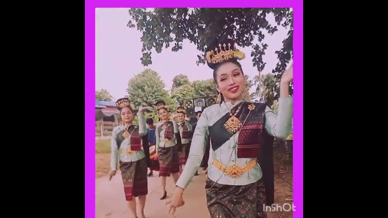 @พิณแห่ กลองยาว