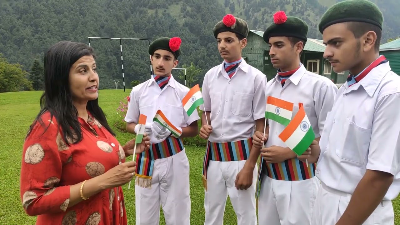We promise to keep our flag flying high@AmritMahotsava @ChinarCorpsIA