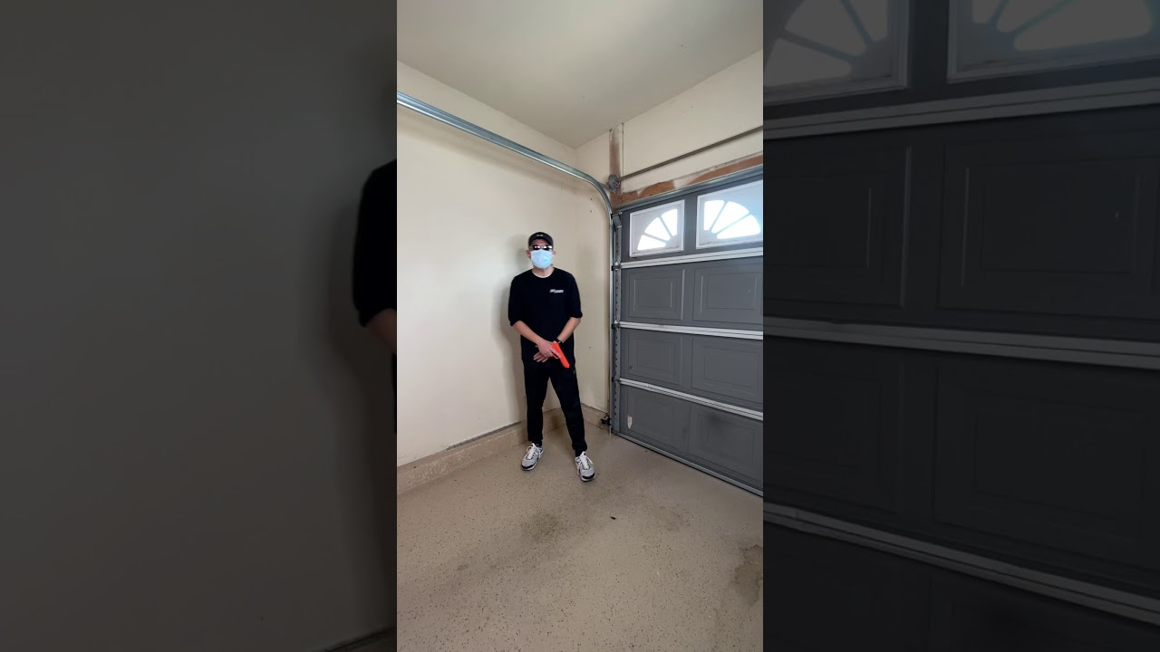 手枪持枪基本站立姿势示范 单手 双手 Pistol / Handgun Shooting Stance Basics