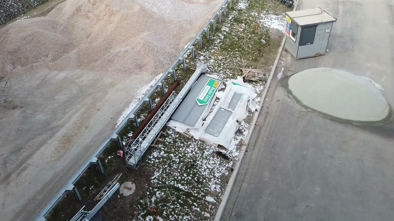 W poszukiwaniu znaków SCT, węzeł Grębałów 6.01.2026 (3)