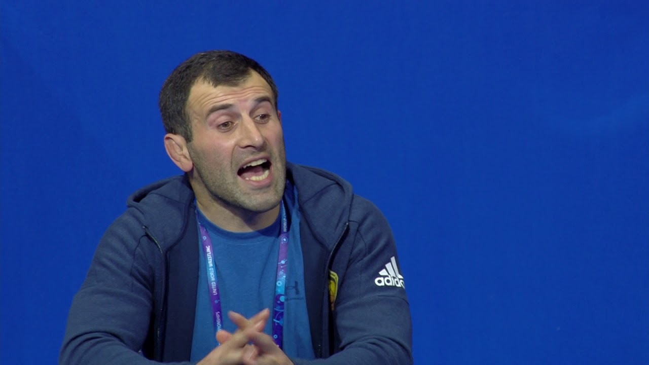 1/2 GR - 55 kg: N. TSURTSUMIA (GEO) v. E. AZIZLI (AZE)