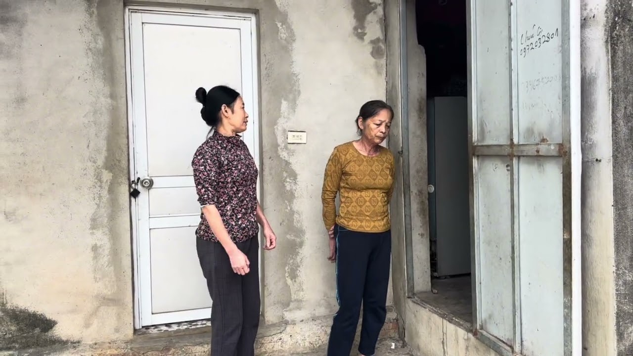 Vội vã khi nhất đi Ra Đồng xa ba tự đi vay tiền đưa nguyệt đi  bênh viện