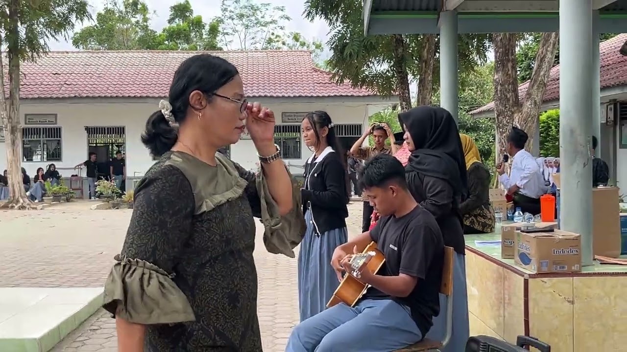 Cover lagu MASA SMA kelas XI-1 🎼#music #sma #Smanegeri1Dolokmerawan #beranda 