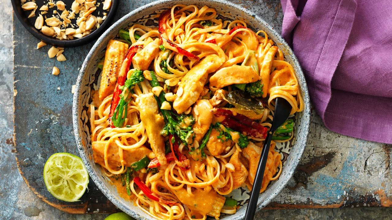 Thai Red Curry Chicken Noodles