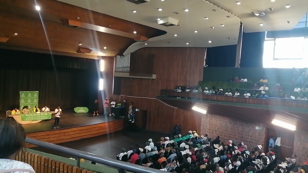 Latest News South Africa:Frustrated youth of Emalahleni |Live Now at civic center