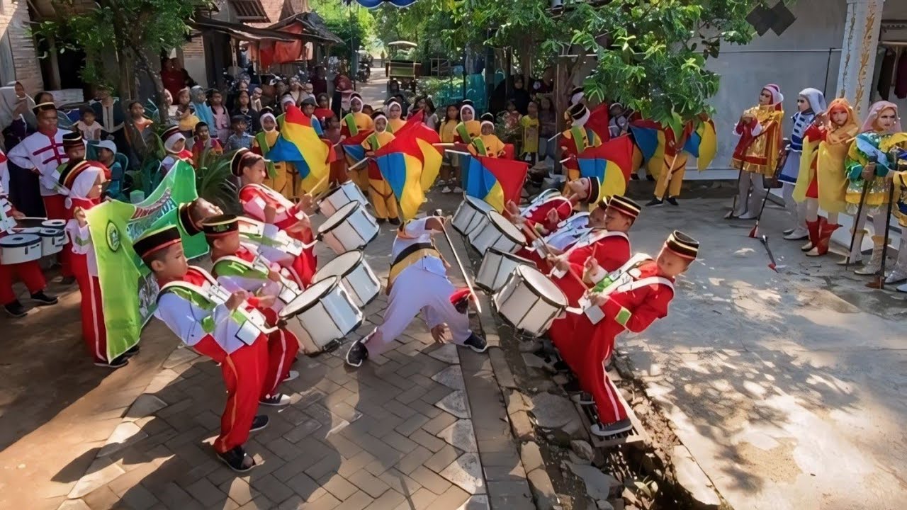 ATRAKSI DRUMBAND GITA AL HUDA DI ACARA KHITANAN BABALAN LOR 27 APRIL 2024