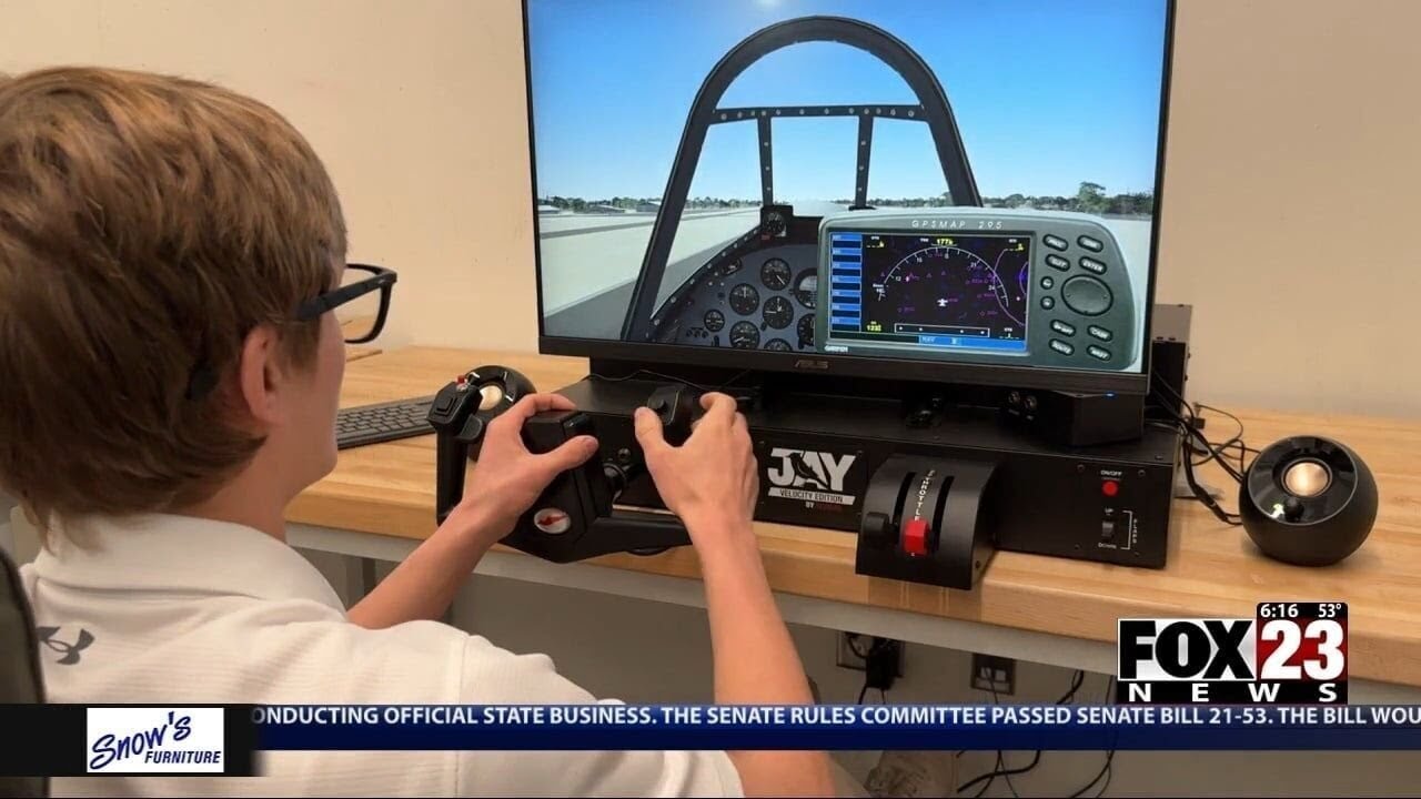 Video: Good News: Claremore High School offers new aviation class