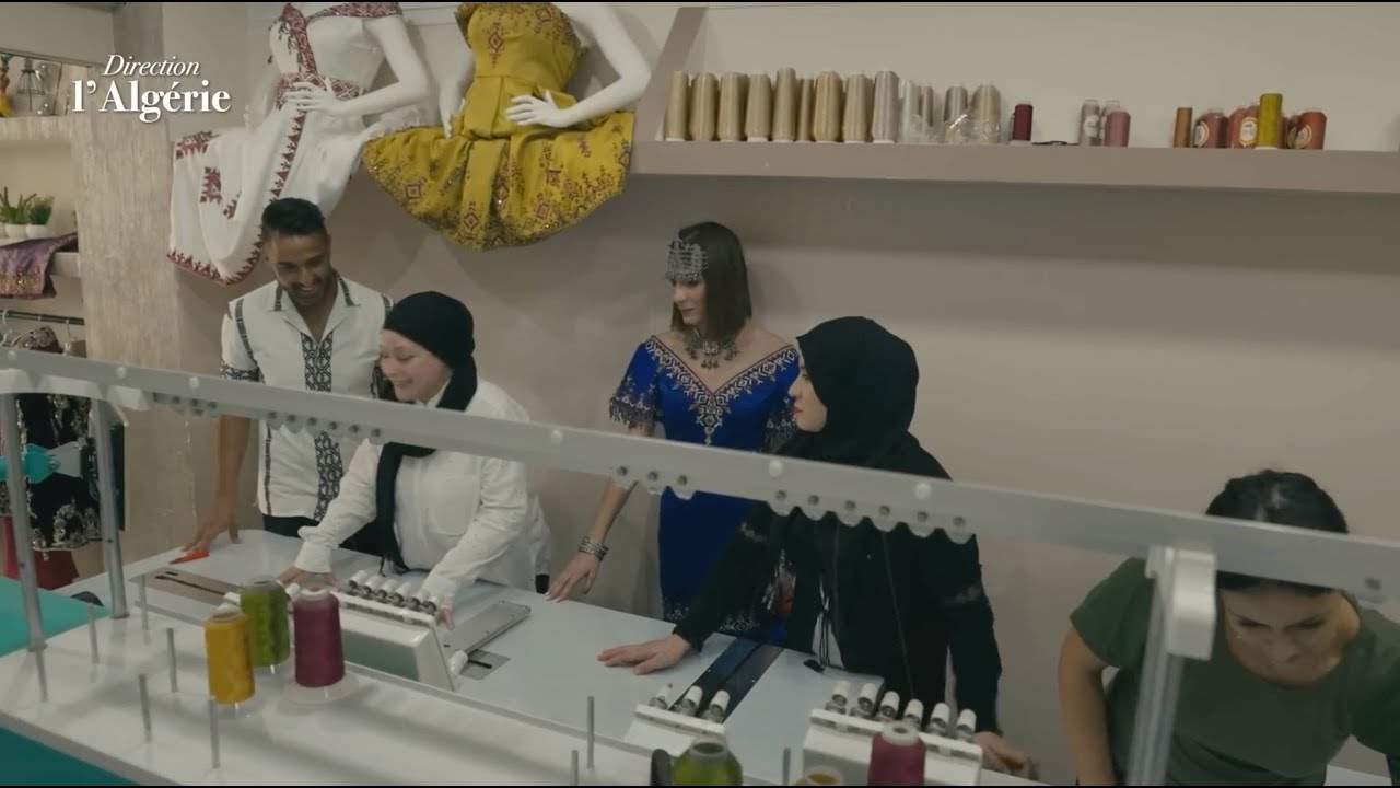 Direction Béjaïa, dans les coulisses d'un atelier de robes kabyles (Direction l'Algérie: épisode 3)