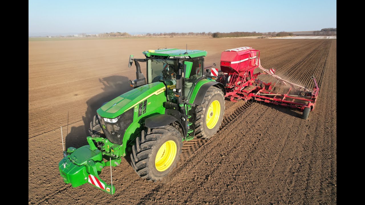 Nový JOHN DEERE 7R330 & Horsh Pronto 9 DC |  ZD Unčovice | 2025