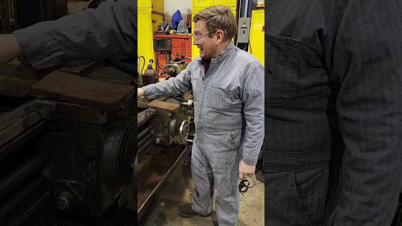 Machinist's Minute: Lathe Sanding