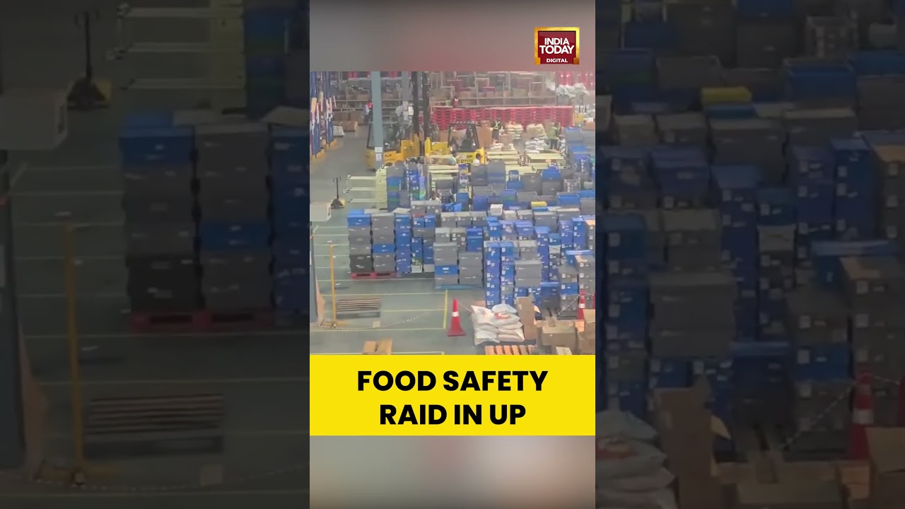 UP Food Department Raids E-Commerce Warehouse in #bulandshahr