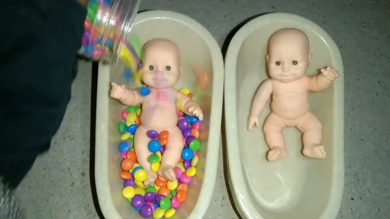 Rainbow candy bath asmr।। colourfull candy bath asmr।। Asmr sound।। Candy asmr