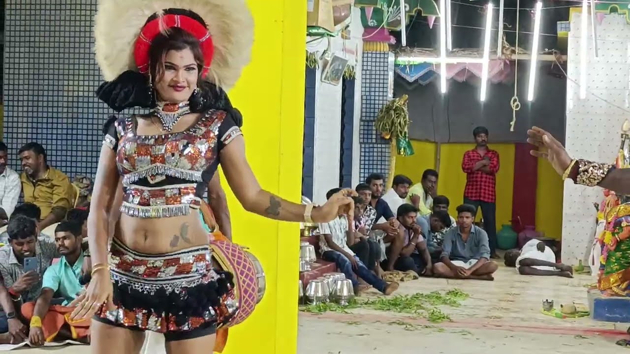 சின்னப்பையன மடியில தூக்கி வச்சி என்னடா பண்ணுற | Nellai maha karakattam comedy