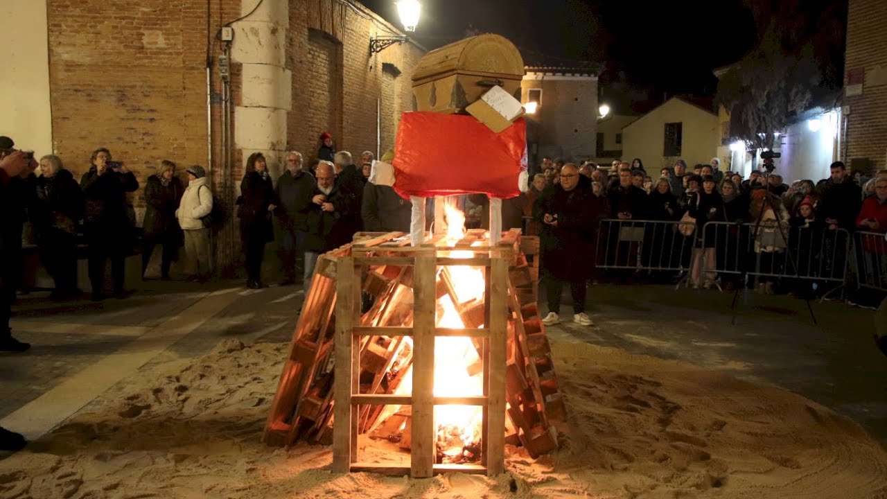 Hoguera de Santa Lucia 2024 de Alcalá de Henares