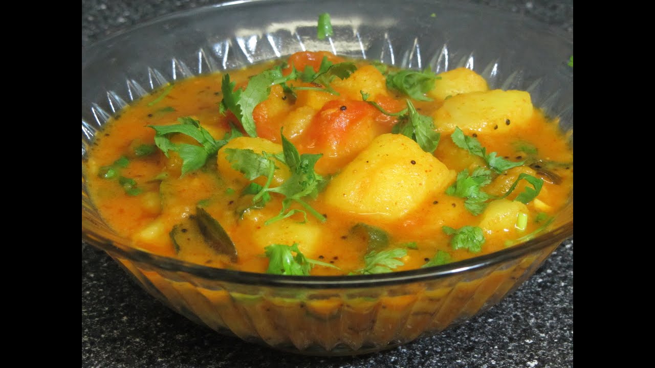 Spicy aloo curry | sabzi (potato curry) by crazy4veggie.com