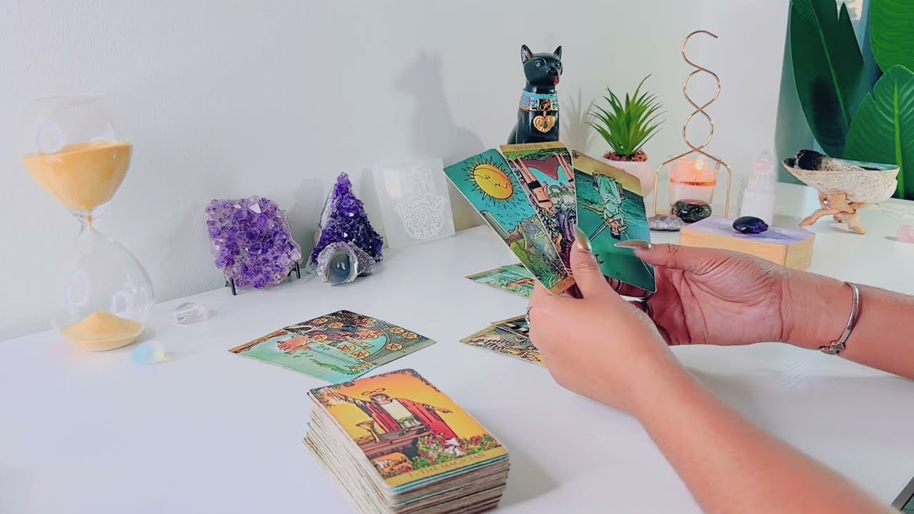 Capricorn DECEMBER | The Conversation That Might Change Things .. - Capricorn Tarot Reading