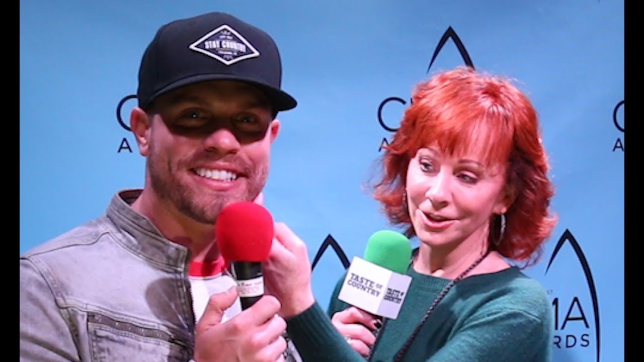 Reba McEntire Giving an Anxious Dustin Lynch Advice is Presh!
