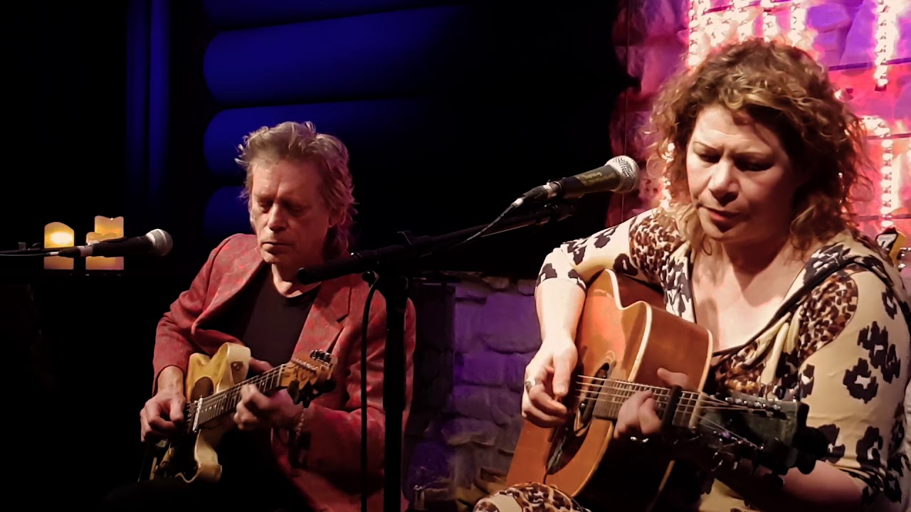 Dayna Kurtz & Robert Mache - 