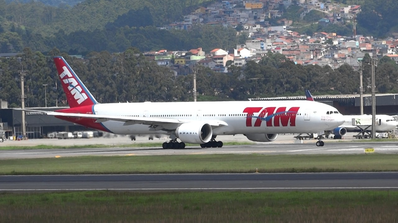 BOEING 777-3 LATAM Decolagem GRU 10.12.16