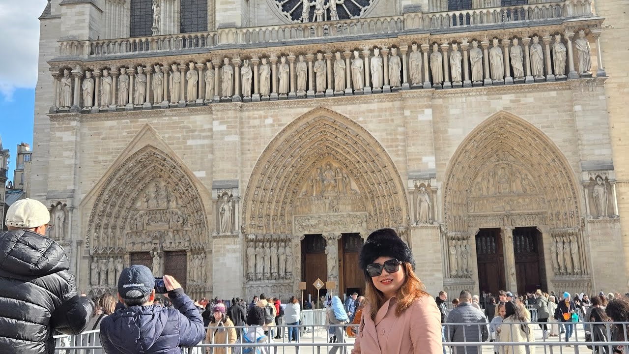 2nd day in Paris Landmarks bus tour #paris #france #europa #mgwtravels #gracieineurope #bustour 