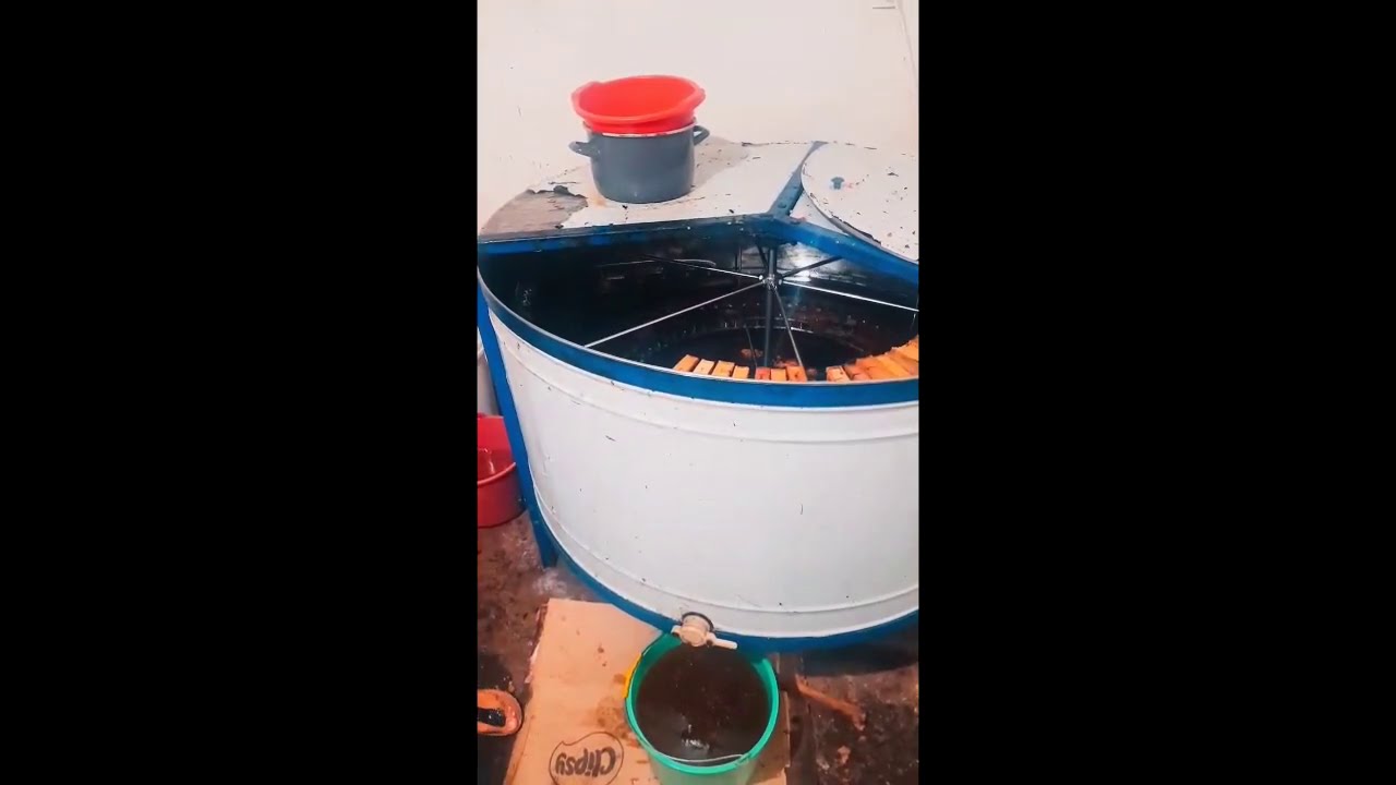 Vrcanje suncokretovog meda 2020. - kosnice Rodna Voja 🐝🍯