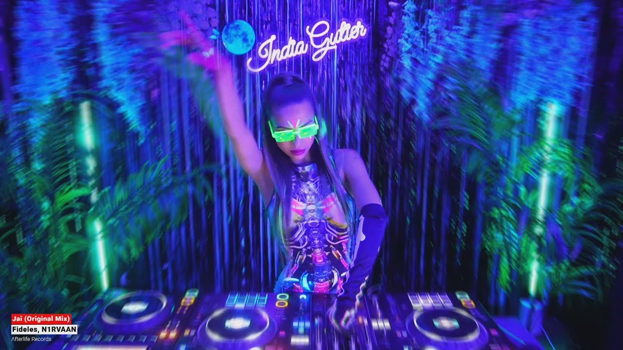 India Gutier -  Melodic Techno & Progressive House Mix  / Ultraviolet travel [Live set from Twitch]