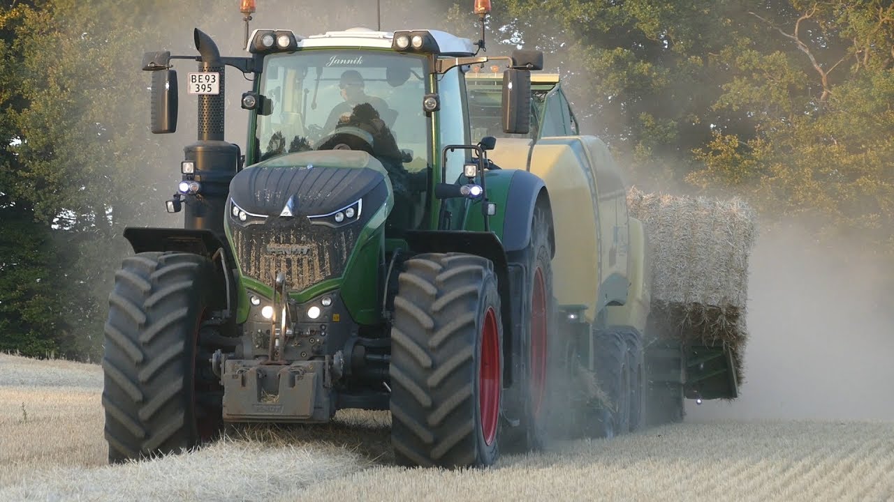Fendt 1038 Vario Going Fast in The Field Baling w/ Krone HighSpeed & Injecting Slurry w/ Samson PG28