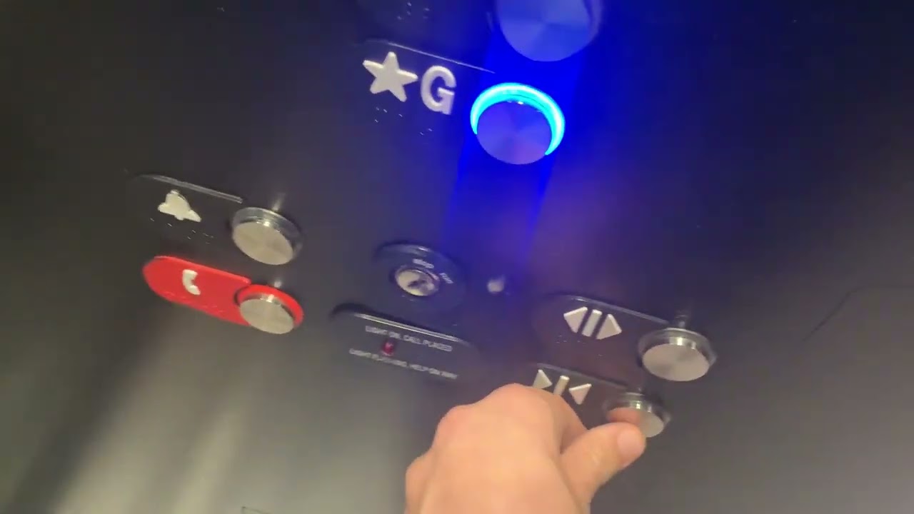 Otis HydroFit Elevator @ Zara Sherway Gardens, Etobicoke ON
