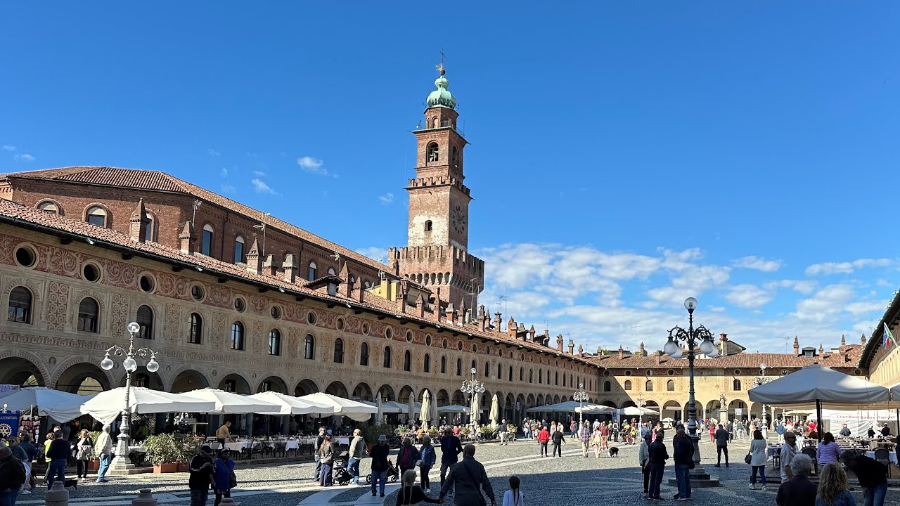 Vigevano e la piazza Ducale