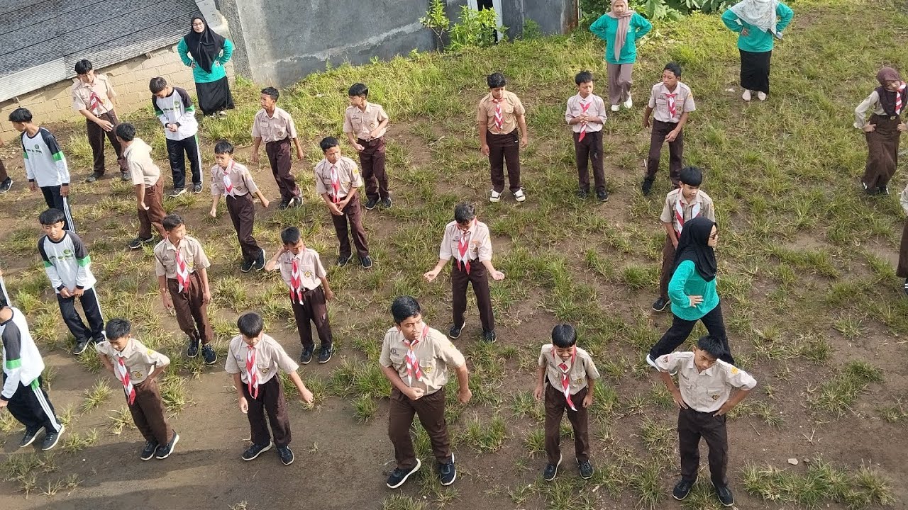Pembiasaan Jum'at ke-4, Senam Anak Indonesia Hebat. 