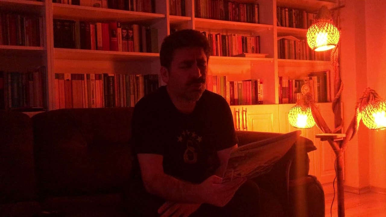 Abdurrahman Kaya - Çocuk, Tanrı’nın Tozlu Elidir-Üçüncü Yeni Dergisi, Mart-Nisan 27. Sayı, Sayfa 42