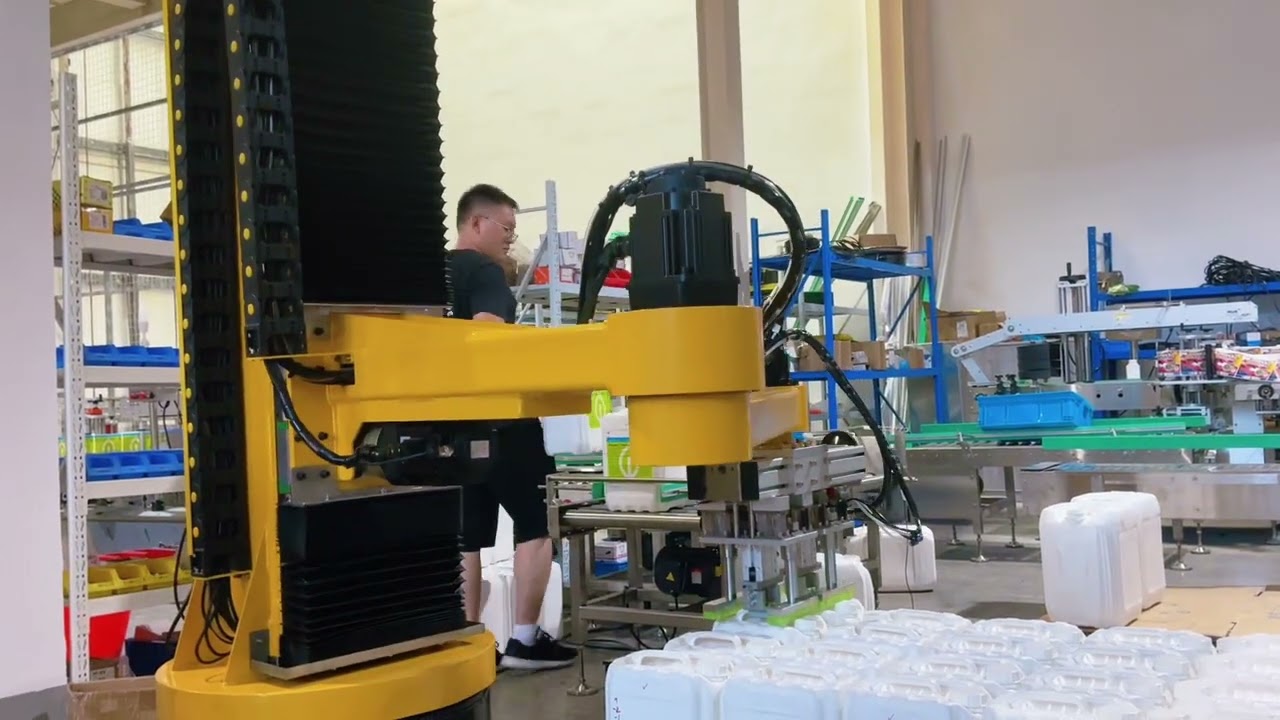 Single column palletizer upload 80kg test running at factory