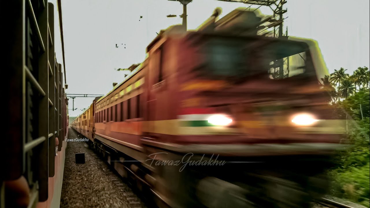 My First Ever Train Journey Through Kerala, Stunning Views! Beauty Unfolds!