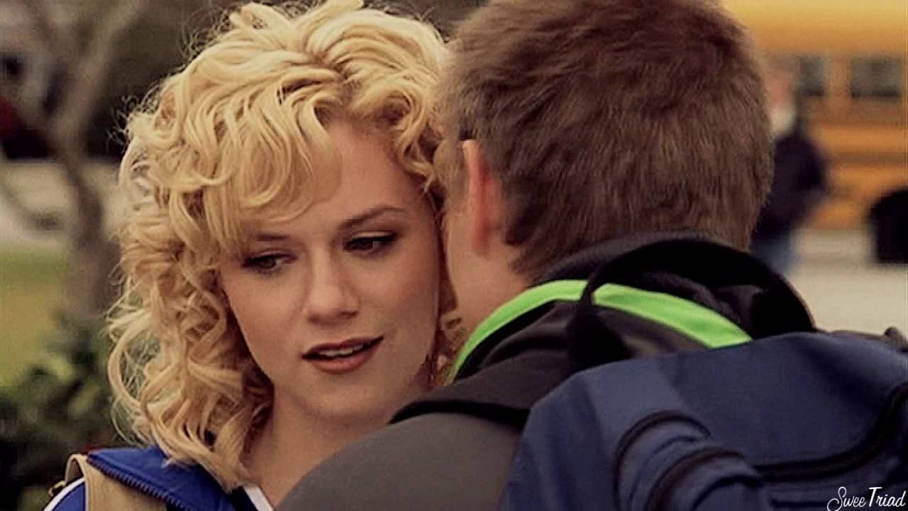 One Tree Hill: Love Triangles 1 [ Brooke / Lucas / Peyton]