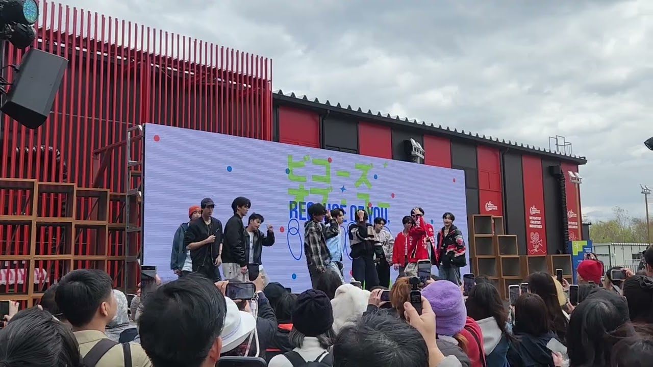 大阪万博0414 タイ館　人気グループ「BUS」音響アクシデント後に仕切り直し成功！