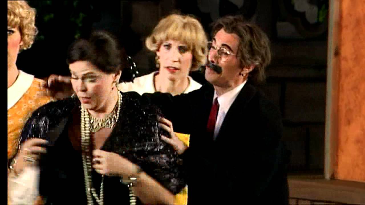 Lydia The Tattooed Lady in Swedish! Groucho Marx-  Den Stora Premiären