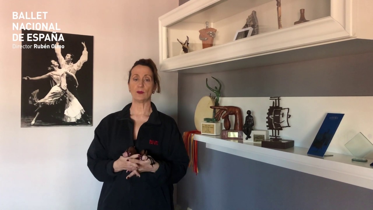 EJERCICIOS DE CASTAÑUELAS (4ª CLASE). Maribel Gallardo. Ballet Nacional de España.
