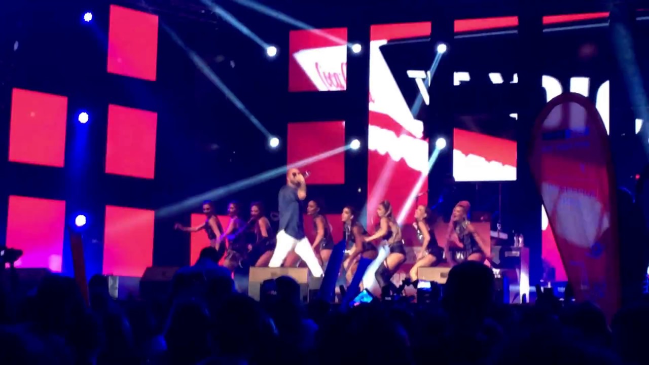 Massari   Real love remix Coca-cola The Voice Happy Energy Tour Sofia 2017