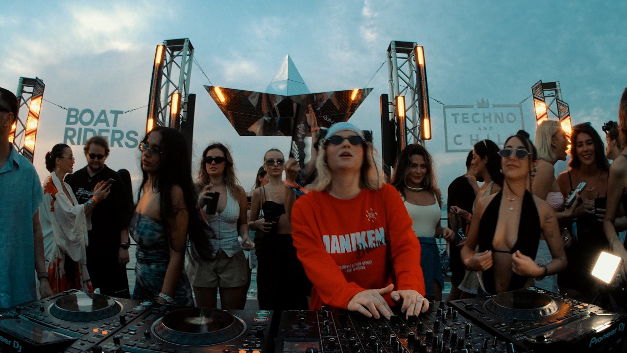 Indie Dance BY NONA l BOATRIDERS X TECHNOANDCHILL