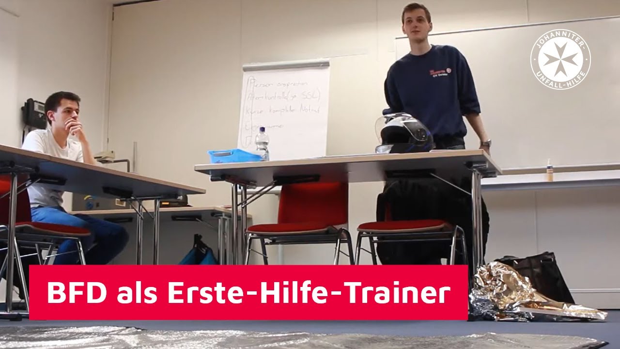 Als Erste-Hilfe-Trainer im Bundesfreiwilligendienst (BFD). Leo über seine Zeit bei den Johannitern