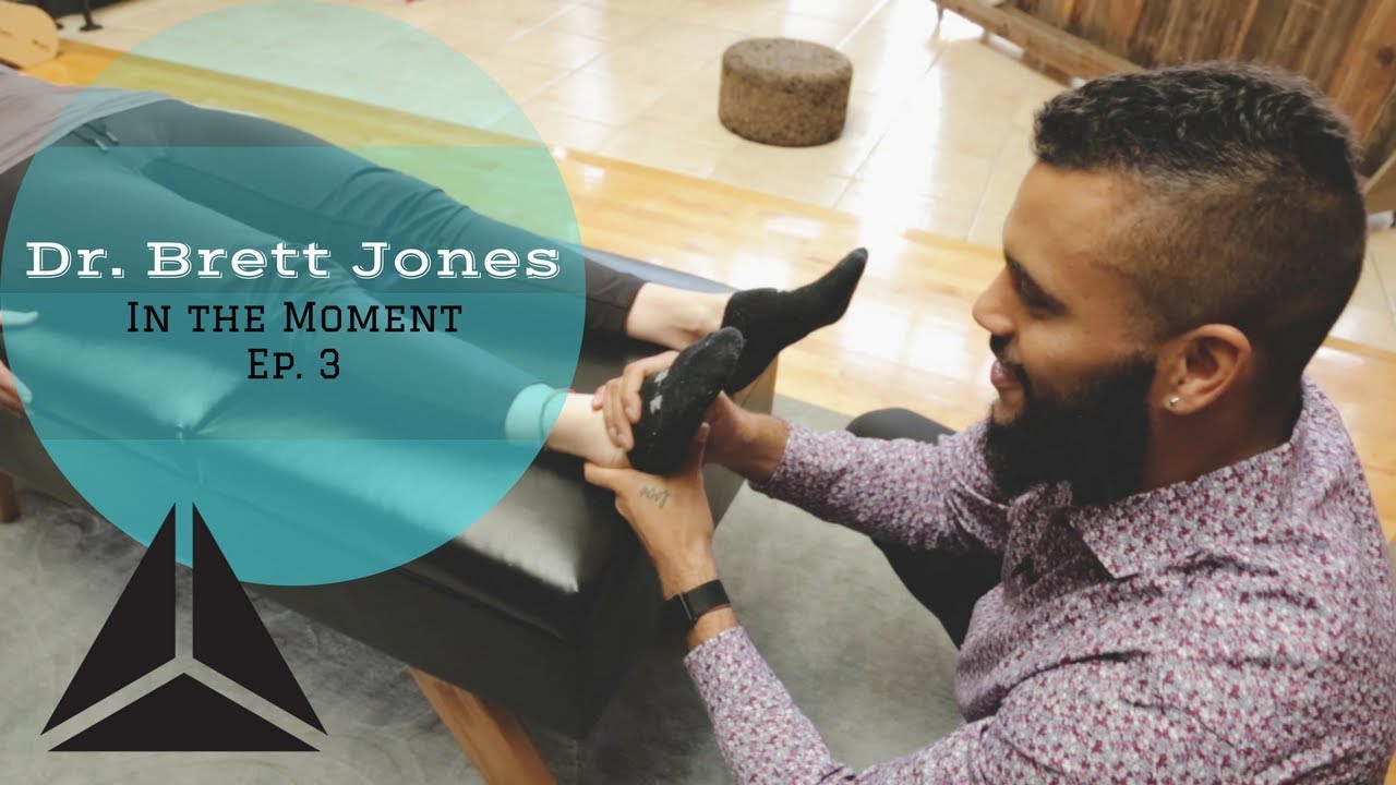 Chiropractic Adjustment Restores  21 y/o Ankle Injury: In the Moment Ep. 3 w/ Dr. Brett Jones